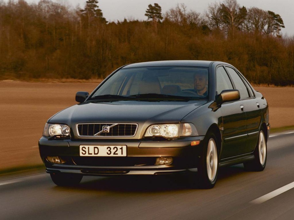 VOLVO S40 1995-2004 1