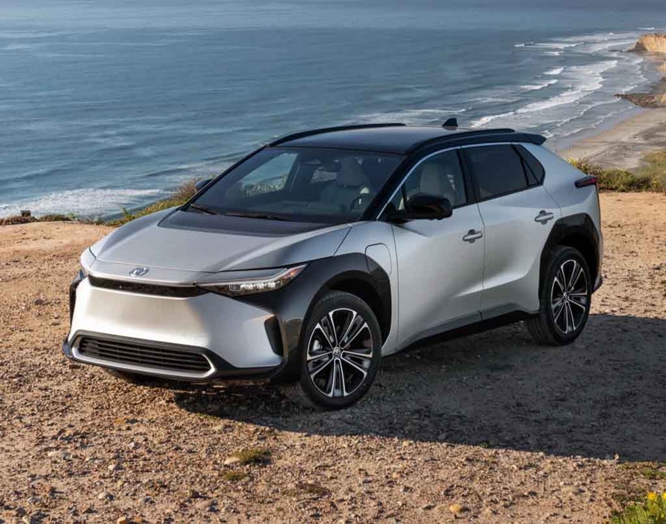 TOYOTA bZ4X 2022-2025