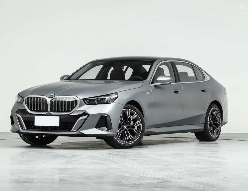 BMW 5 (G68) Sedan Long 2023–