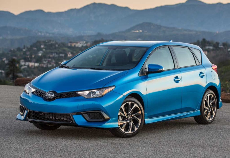 SCION iM 2015-2016
