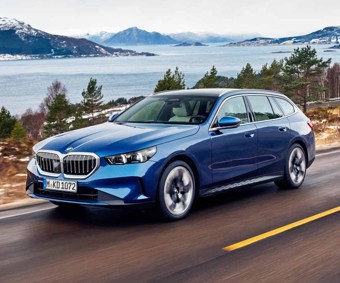 BMW 5 (G61) Wagon 2023–