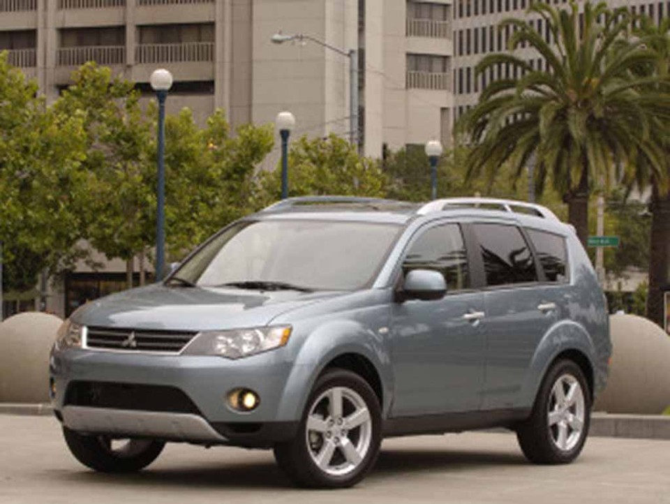MITSUBISHI Outlander XL (CW#) 2006-2013