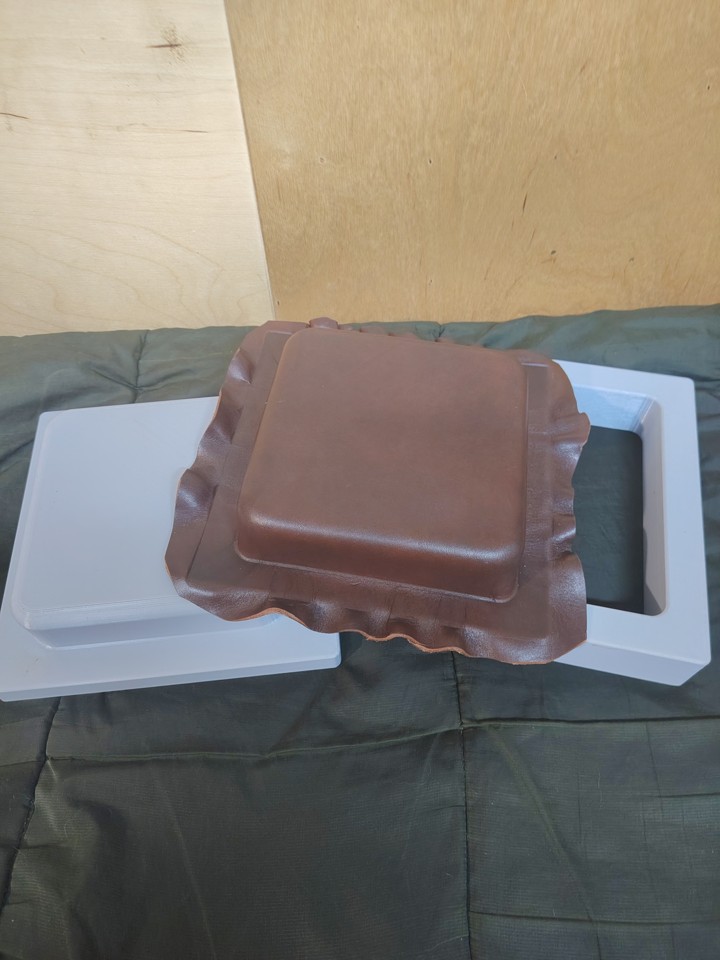 (Арт002)  Формовка для кожи 160*160.