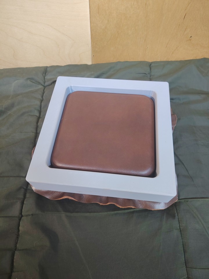 (Арт002)  Формовка для кожи 160*160.